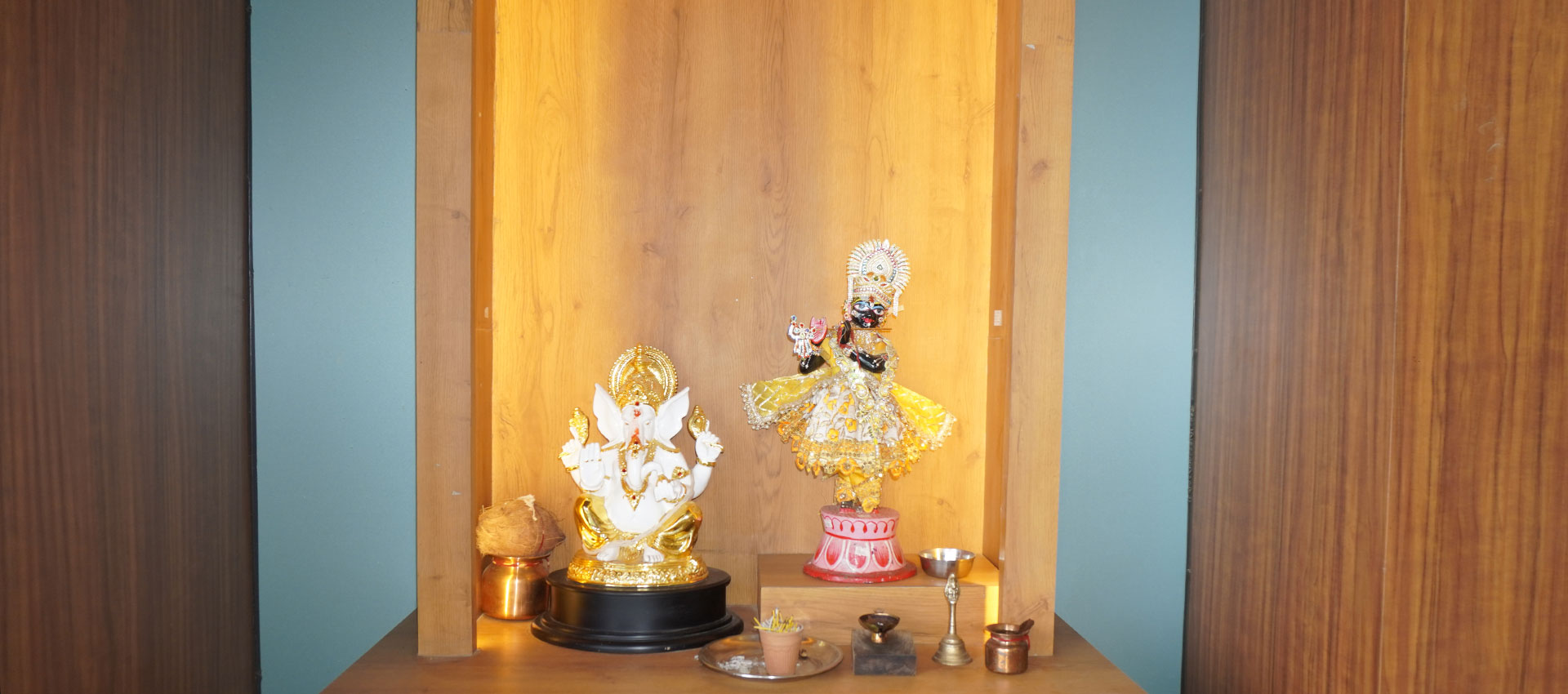Hotel Dwarkadhish Slider