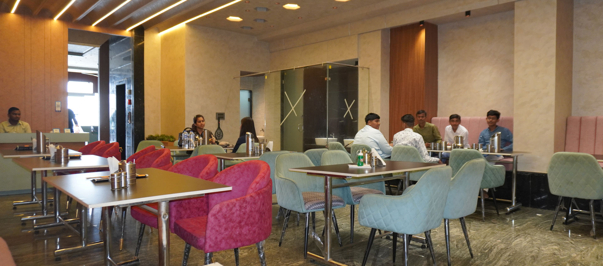 Hotel Dwarkadhish Slider